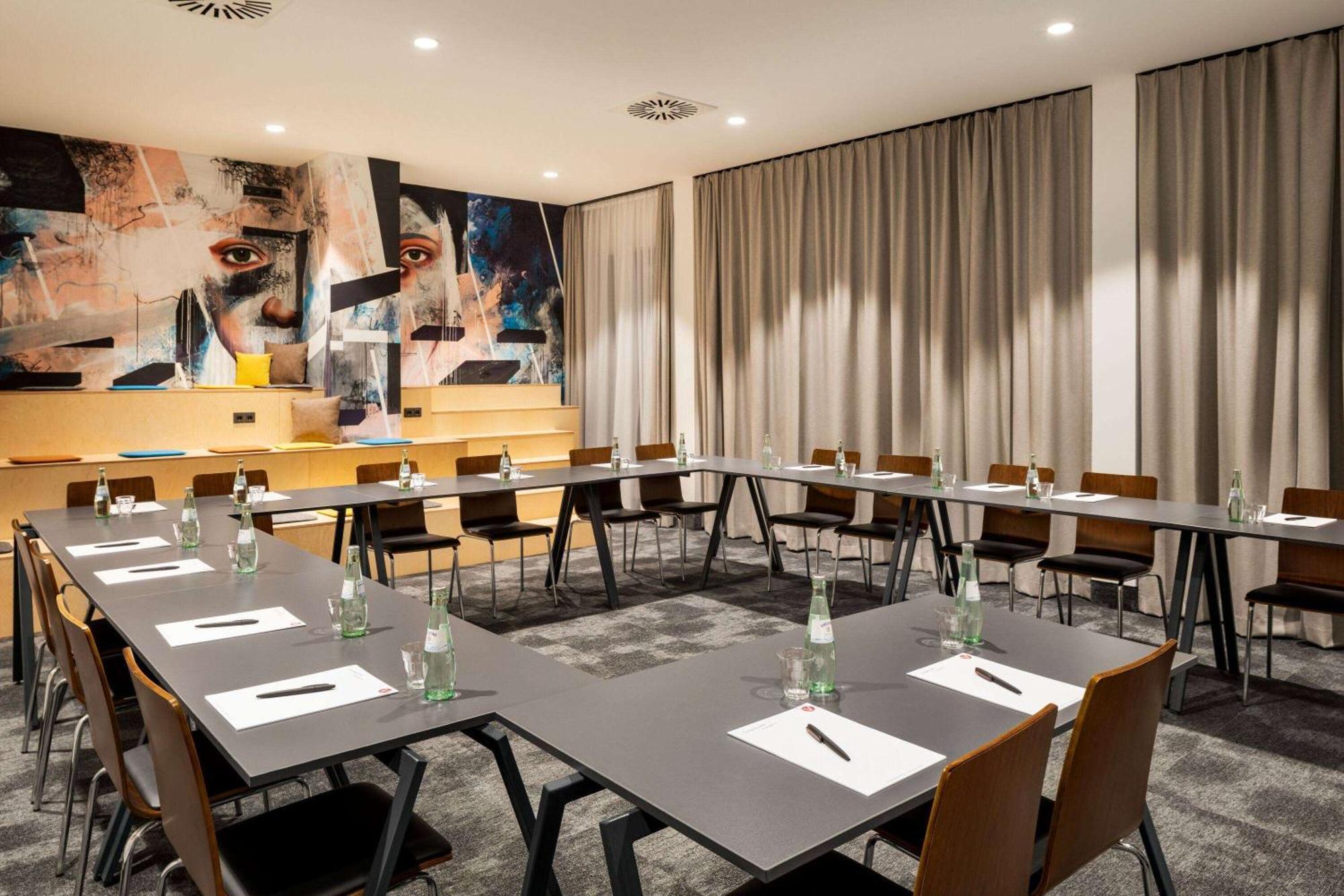 Vienna House Easy By Wyndham Berlin Potsdamer Platz Exteriör bild